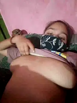 Poonam12A online show from February 28, 10:33 pm