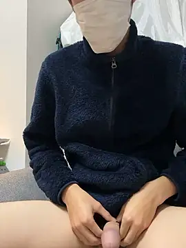 Snapshot of HERO113211 chatting on October 24, 11:39 am HERO113211 online show from October 24, 11:39 am