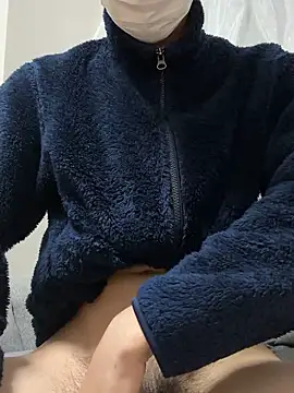 Snapshot of HERO113211 chatting on October 29, 4:20 pm HERO113211 online show from October 29, 4:20 pm