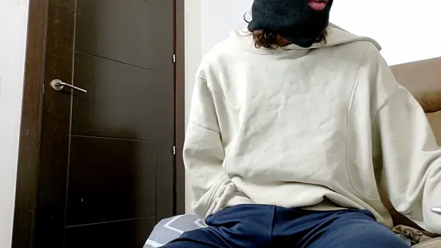 Snapshot of findomhot chatting on December 1, 8:03 pm findomhot online show from December 1, 8:03 pm