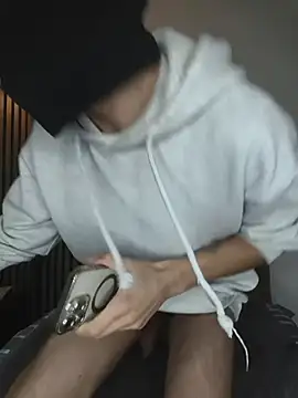 Snapshot of findomhot chatting on December 5, 8:16 pm findomhot online show from December 5, 8:16 pm