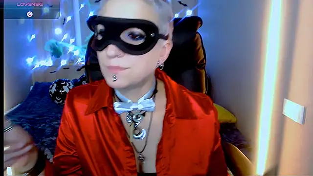 Snapshot of Sweet-n-Strong chatting on October 27, 8:40 am Sweet-n-Strong online show from October 27, 8:40 am