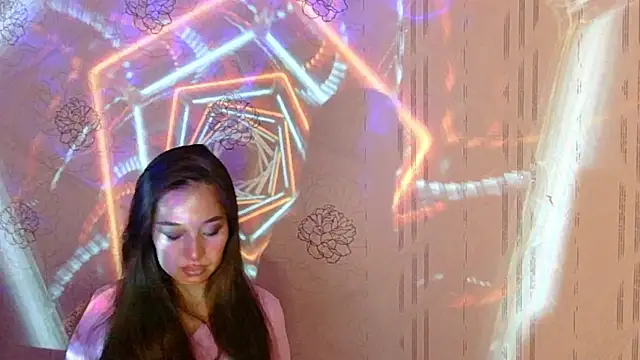 Snapshot of LumiHeart chatting on November 18, 3:49 pm LumiHeart online show from November 18, 3:49 pm