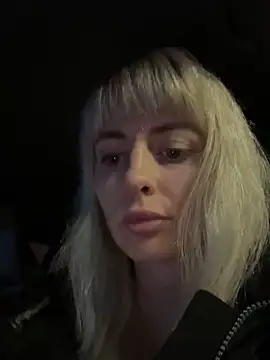 blondegirlx online show from February 8, 5:38 pm