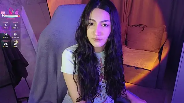 Snapshot of Mulan_Lo chatting on December 14, 6:45 pm Mulan Lo online show from December 14, 6:45 pm