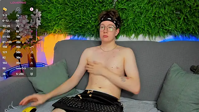 Teddy Parker online show from December 15, 12:20 pm