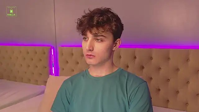 Snapshot of Richard_steele_hot chatting on November 4, 3:22 pm Richard steele hot online show from November 4, 3:22 pm