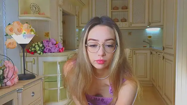 Snapshot of DeiraCharson chatting on November 8, 3:18 am DeiraCharson online show from November 8, 3:18 am