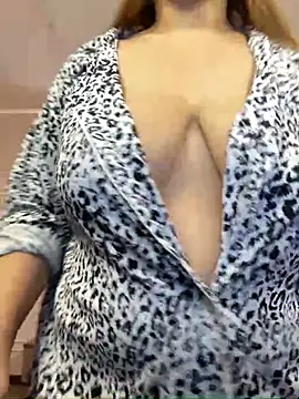 Snapshot of kittykelly chatting on October 30, 10:06 am kittykelly online show from October 30, 10:06 am