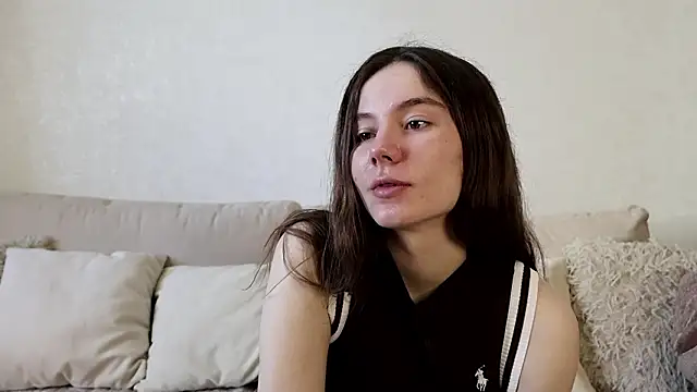 Petalwren online show from March 15, 11:27 am