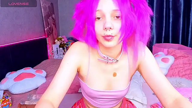 KittieHeart online show from April 8, 11:48 pm