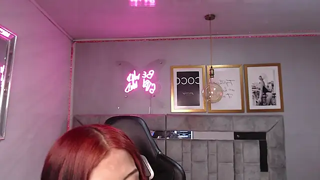 Cute Martina v online show from December 15, 8:02 pm