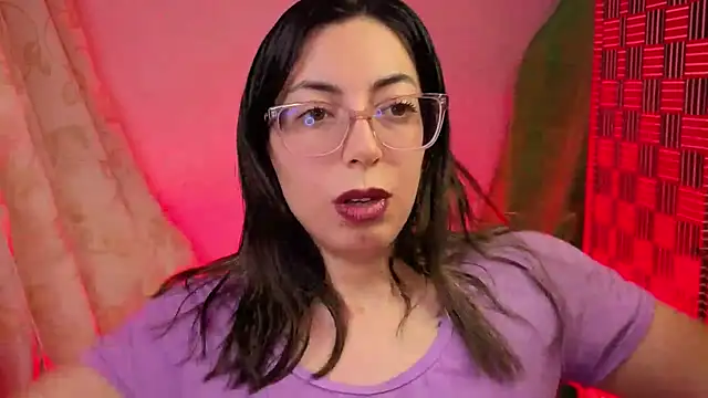 Snapshot of zylla_storn chatting on December 14, 8:20 am zylla storn online show from December 14, 8:20 am