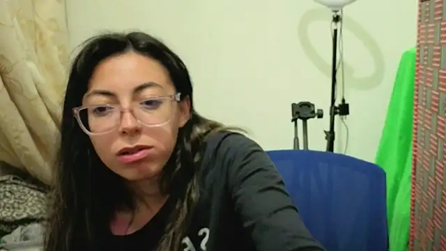 zylla storn online show from March 29, 11:27 pm