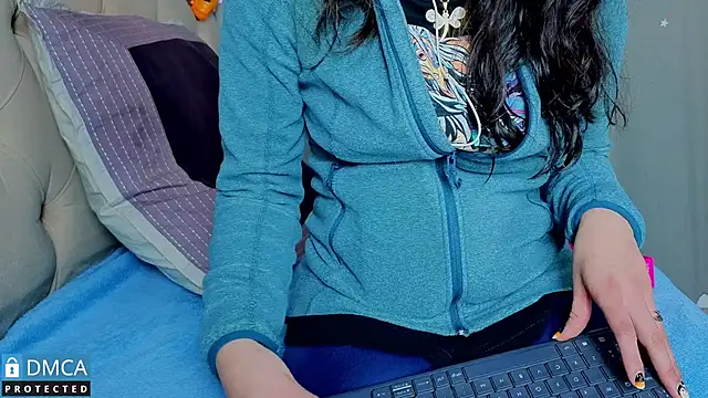 Snapshot of eva_delight_ chatting on November 7, 11:21 am eva delight online show from November 7, 11:21 am