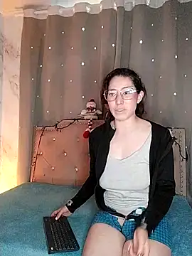 Snapshot of eva_delight_ chatting on November 17, 11:38 am eva delight online show from November 17, 11:38 am