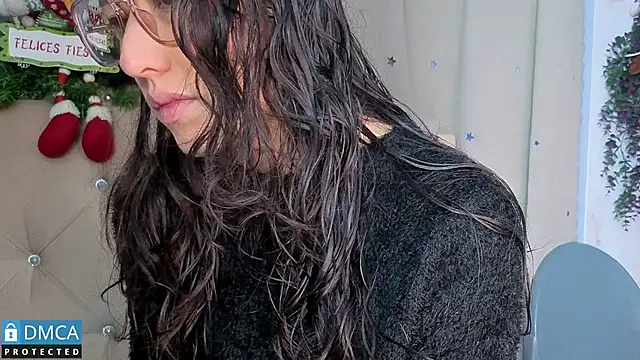 Snapshot of eva_delight_ chatting on December 5, 11:08 am eva delight online show from December 5, 11:08 am