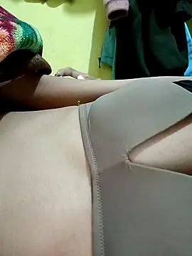 Snapshot of Cutey_neha07 chatting on November 9, 9:13 pm Cutey neha07 online show from November 9, 9:13 pm