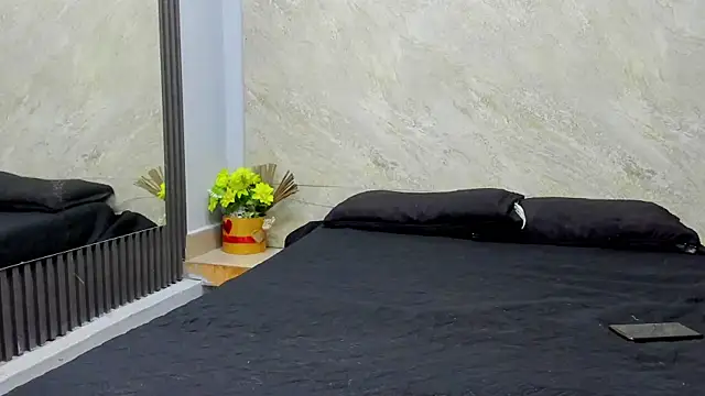 Snapshot of Sarahh-19 chatting on November 14, 11:53 am Sarahh-19 online show from November 14, 11:53 am