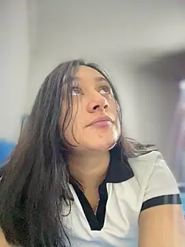 Snapshot of _Nalaa chatting on November 2, 11:34 am Nalaa online show from November 2, 11:34 am