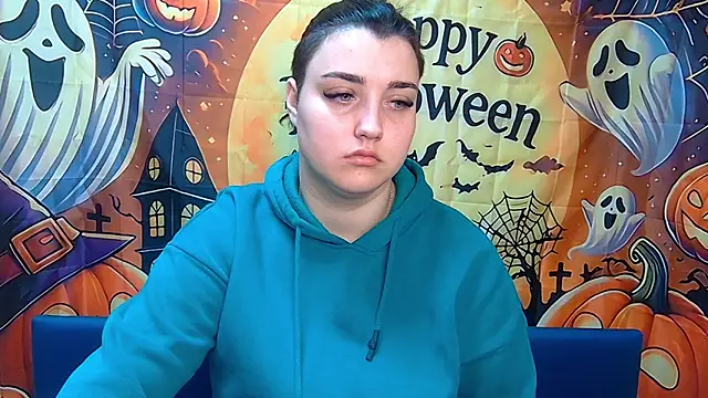 Snapshot of ScarletCargo chatting on November 3, 6:14 am ScarletCargo online show from November 3, 6:14 am