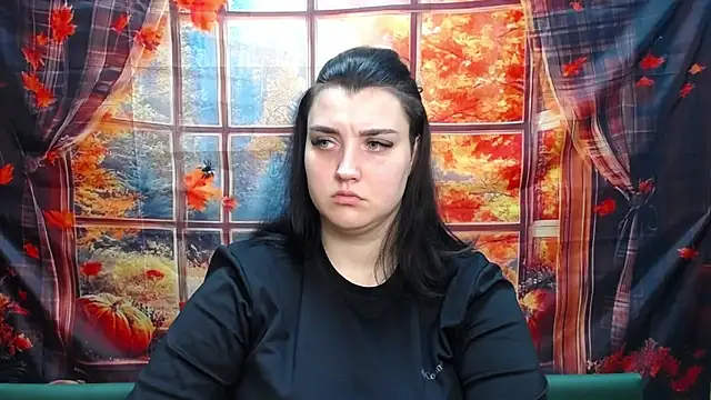 Snapshot of ScarletCargo chatting on November 12, 6:14 am ScarletCargo online show from November 12, 6:14 am