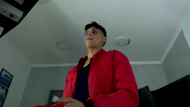 Snapshot of wiltom_ chatting on December 5, 3:48 am wiltom online show from December 5, 3:48 am