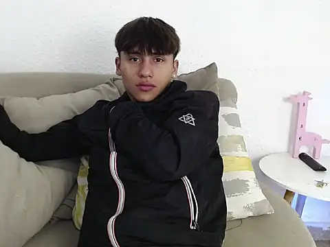 LianRoss online show from November 13, 7:35 pm