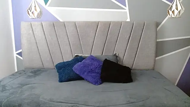 AliceSmity  online show from April 15, 12:01 pm