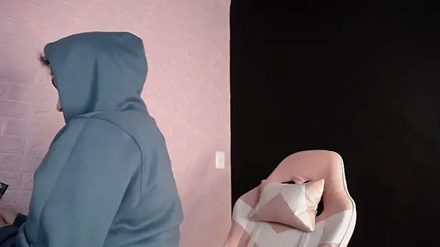 Snapshot of Dominic_Queen1 chatting on December 5, 2:03 pm Dominic Queen1 online show from December 5, 2:03 pm