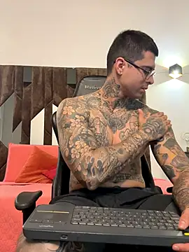 MATEO DILUCA online show from November 18, 10:20 am