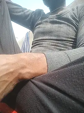 desicoupleNoon online show from November 15, 4:43 am