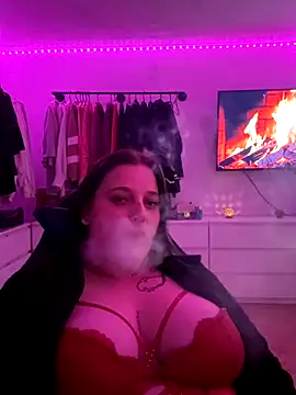 Snapshot of Aksinja05 chatting on November 6, 7:59 pm Aksinja05 online show from November 6, 7:59 pm