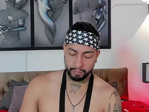 Snapshot of christopher_palmerjs chatting on January 11, 7:30 pm christopher palmerjs online show from January 11, 7:30 pm