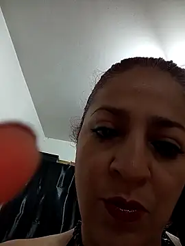 Snapshot of LAPOTRA_04 chatting on October 25, 2:35 pm LAPOTRA 04 online show from October 25, 2:35 pm