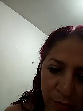 Snapshot of LAPOTRA_04 chatting on October 27, 4:00 pm LAPOTRA 04 online show from October 27, 4:00 pm