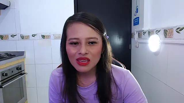 Snapshot of karla_al chatting on November 10, 7:13 pm karla al online show from November 10, 7:13 pm