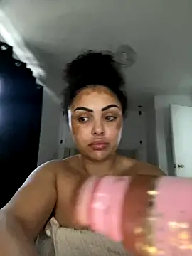 CaramelCarmenxox online show from December 5, 2:58 pm