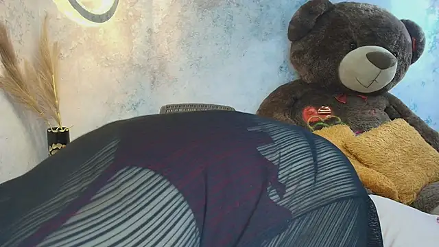 Snapshot of laliItaclark chatting on November 5, 12:16 pm laliItaclark online show from November 5, 12:16 pm