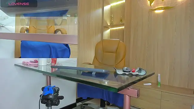 Snapshot of laliItaclark chatting on November 15, 11:51 am laliItaclark online show from November 15, 11:51 am