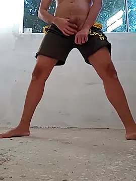 Snapshot of Fernandosafado081 chatting on March 8, 7:28 pm Fernandosafado081 online show from March 8, 7:28 pm