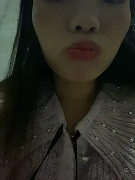 Snapshot of Yunzang chatting on November 27, 12:46 am Yunzang online show from November 27, 12:46 am