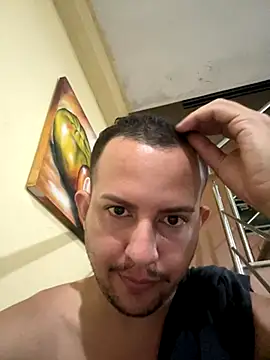 Honorat1 online show from November 8, 11:03 pm