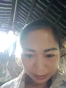 yeu-yeu online show from October 28, 1:42 am