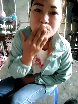 yeu-yeu online show from November 4, 1:38 am