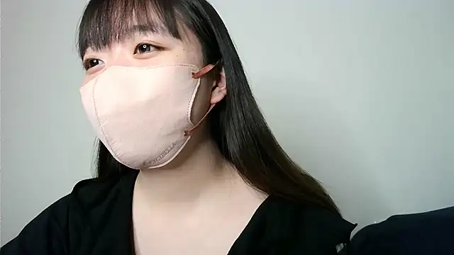 Snapshot of yua_chan00 chatting on January 8, 2:19 pm yua chan00 online show from January 8, 2:19 pm