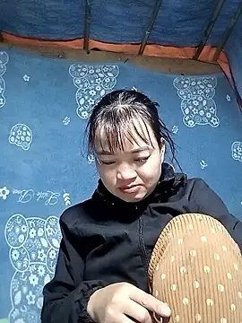 Snapshot of Noelle-e chatting on January 10, 1:29 am Noelle-e online show from January 10, 1:29 am