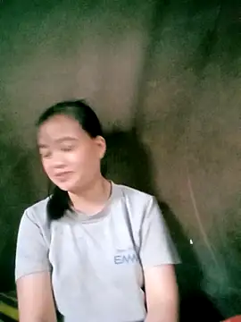 Snapshot of Noelle-e chatting on February 21, 10:49 am Noelle-e online show from February 21, 10:49 am