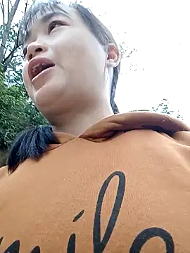 Snapshot of Noelle-e chatting on March 10, 12:48 am Noelle-e online show from March 10, 12:48 am