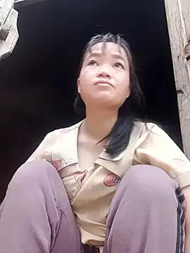 Snapshot of Noelle-e chatting on March 12, 11:55 pm Noelle-e online show from March 12, 11:55 pm